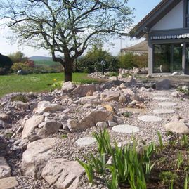 Müller Garten- und Landschaftsbau: Weitere Gestaltungsmöglichkeiten aus Naturstein