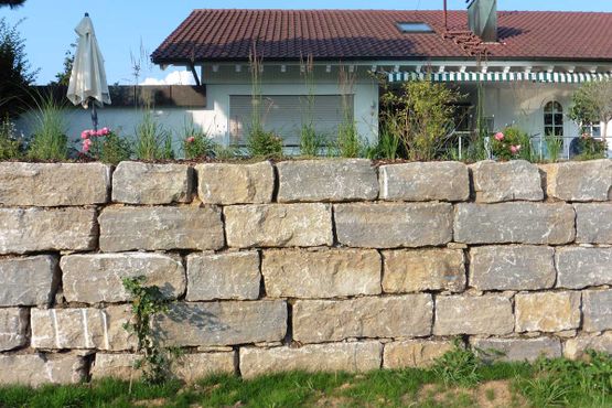 Mauern aus Würzburger Muschelkalk