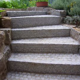 Treppen aus Naturstein